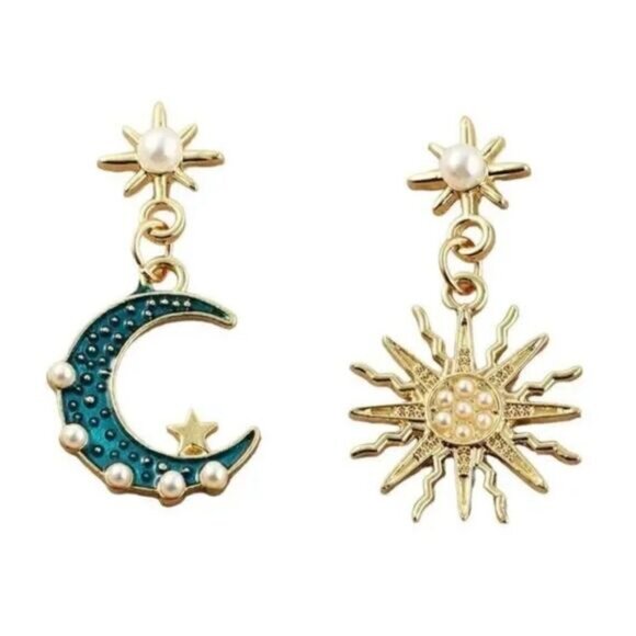 Free People Jewelry - Boho dangle earrings N376